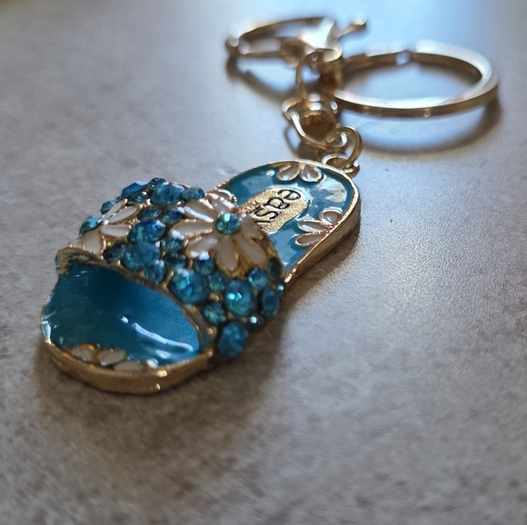 Blue Rhinestone Crystal Sandal Keychain Keyring - Picture 5 of 6